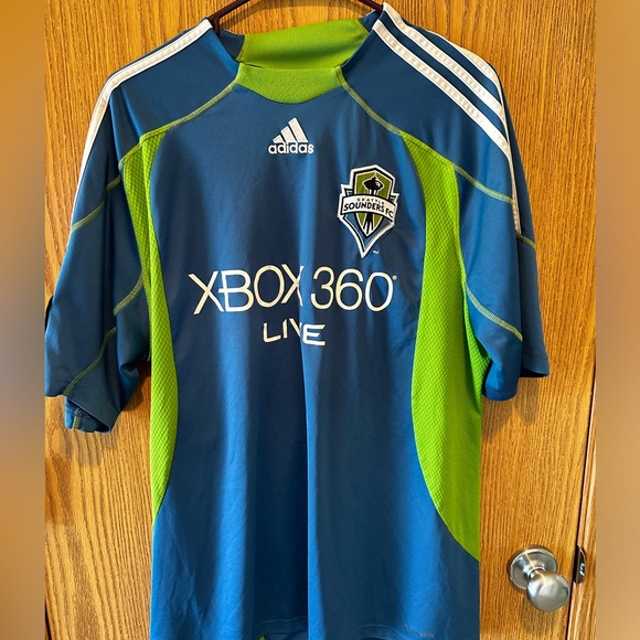 Seattle Sounders 2011 Jersey! - Picture 1 of 4